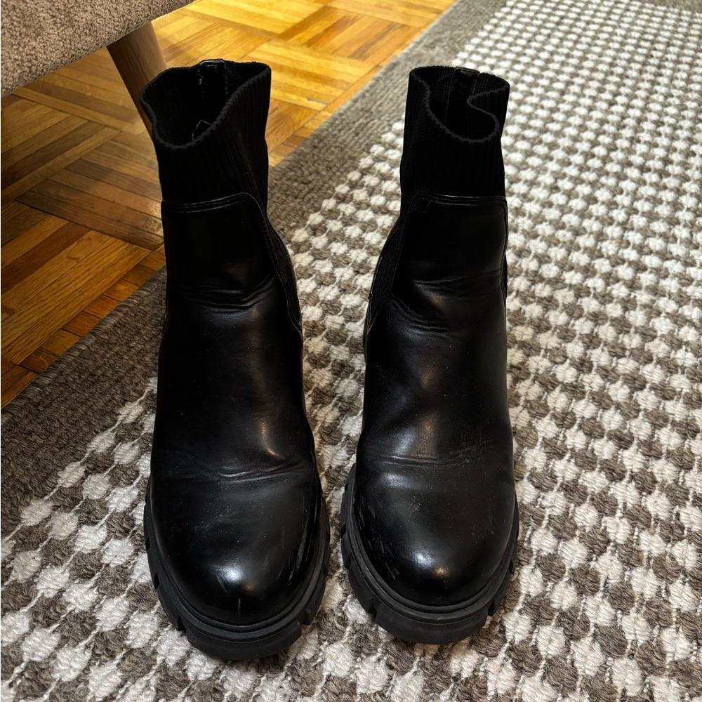 Chelsea boots